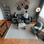 Zentrale Laenggasse - Ruhig - Gratis Parking - Oev Vor Der Tuer Bern