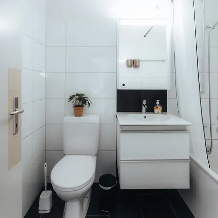 Zentrale Laenggasse - Ruhig - Gratis Parking - Oev Vor Der Tuer Apartamento Berna