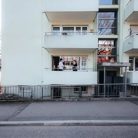 아파트 Zentrale Laenggasse - Ruhig - Gratis Parking - Oev Vor Der Tuer