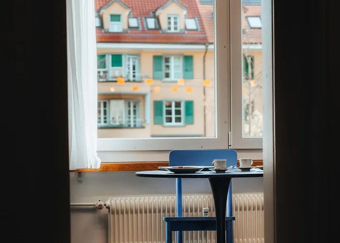 Zentrale Laenggasse - Ruhig - Gratis Parking - Oev Vor Der Tuer Berna