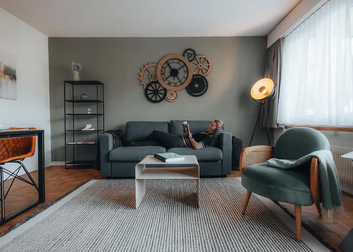Zentrale Laenggasse - Ruhig - Gratis Parking - Oev Vor Der Tuer Appartamento Berna